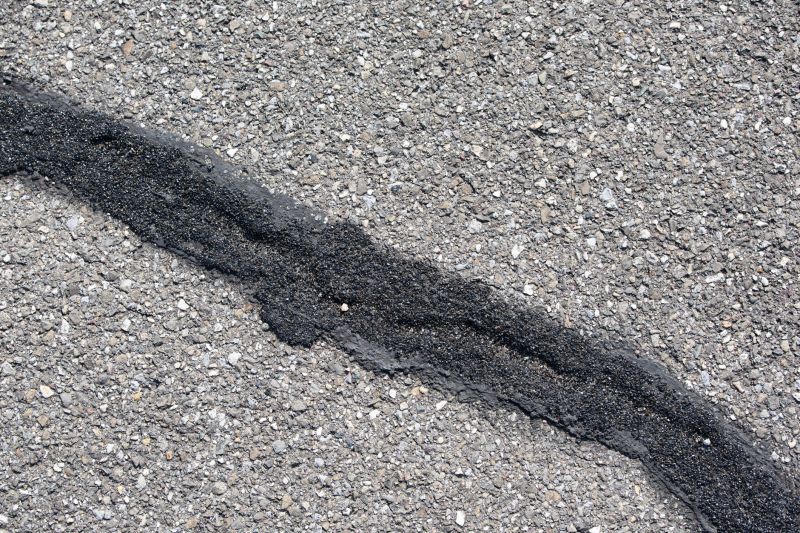 Blacktop Driveway Sealing in Tampa, FL
